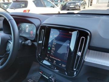 Volvo XC40 Crossover 2.0 T5 247KM 2019 Volvo XC 40 Full Opcja Kamera 360 4x4 Full LED Harman Kardon 2.0 Benzyna, zdjęcie 15