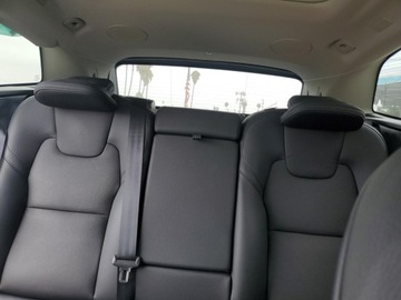 Volvo XC60 II 2025 Volvo XC 60 Plus 2025 2.0l 2.0 Hybryda 247KM, zdjęcie 10