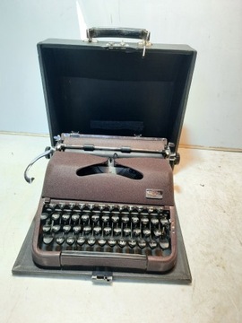 ПИШУЩАЯ МАШИНКА ГРОМА (B434)