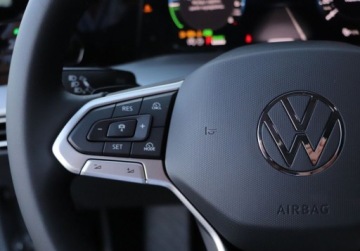 Volkswagen Golf VIII Hatchback Facelifting 1.5 eTSI mHEV 150KM 2025 Volkswagen Golf Climatronic, LED Plus, pakiet zimowy, dostepny od reki, zdjęcie 19