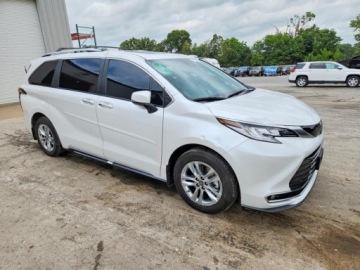 Toyota Sienna III 2024 Toyota Sienna Limited 7-Passenger 2024 2.5 Benzyna 189KM, zdjęcie 4