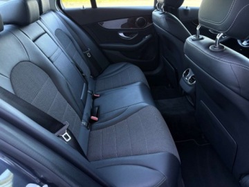 Mercedes Klasa C W205 Limuzyna 180 156KM 2014 Mercedes-Benz Klasa C C 180 CGI Avantgarde Nawigacja Full Led Alu PDC Gwar, zdjęcie 32