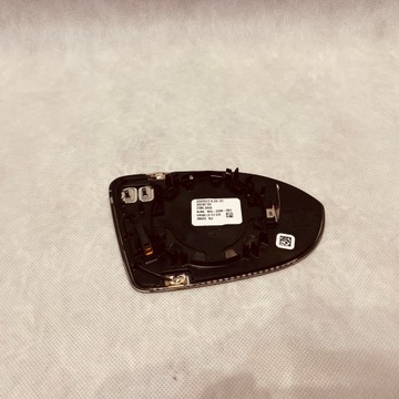 ARTEON VLOŽKA ZRCÁTKO LEVÝ FOTOCHROM 3G8857521