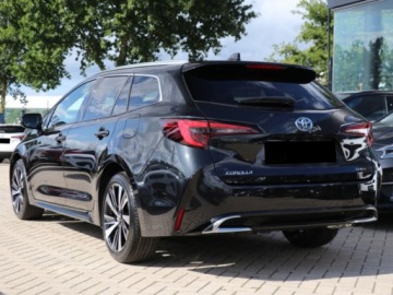 Toyota Corolla XII TS Kombi Facelifting 1.8 Hybrid 140KM 2025 Od ręki - Style 1.8 Hybrid 140KM | Podgrzewane fotele!, zdjęcie 2