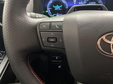 Toyota C-HR II SUV 2.0 Hybrid Dynamic Force 197KM 2024 Toyota C-HR 2.0 Hybrid GR Sport Toyota C-HR 2.0 GR, zdjęcie 12