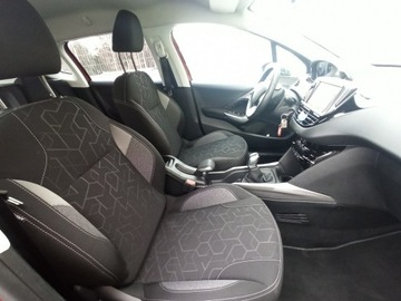 Peugeot 2008 I SUV Facelifting 1.2 PureTech 110KM 2017 Peugeot 2008 salon, I wł. bezwypadkowy,, zdjęcie 10