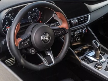 Alfa Romeo Giulia II Sedan Facelifting 2023 2.0 GME Turbo 280KM 2025 ALFA ROMEO Giulia Turbo Intensa Q4 Sedan 2.0 (280KM) 2025, zdjęcie 6