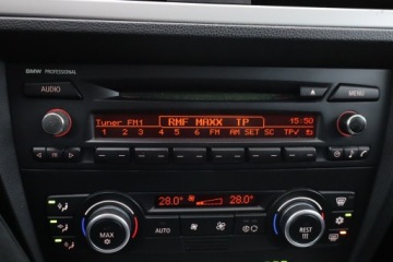 BMW Seria 3 E90-91-92-93 Limuzyna E90 318i 129KM 2007 BMW 3 318 i, Xenon, Klima, Klimatronic, Tempomat, zdjęcie 12