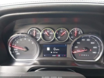 Chevrolet Silverado II 2021 Chevrolet Silverado 2021r., 4x4, 5.3L 5.3 Benzyna 355KM, zdjęcie 10