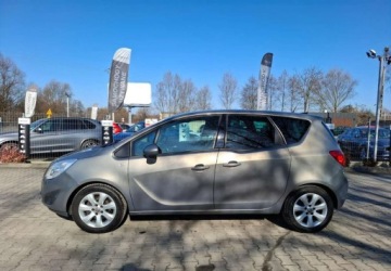 Opel Meriva II Mikrovan 1.4 Turbo ECOTEC 120KM 2013 Opel Meriva Opel Meriva 1.4 T Cosmo 1.4 BenzynaLPG 120KM, zdjęcie 7