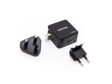 Сетевое зарядное устройство GaN USB-A, 2x USB-C PD 65 Вт QC3.0 Unitek P1117B