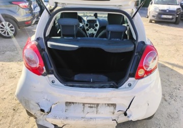 Ford Ka III 1.2 Duratec 69KM 2012 Ford KA 2012r, 1.2 Benzyna. Uszkodzony tyl i lekko lewy przod. Jezdzi., zdjęcie 17