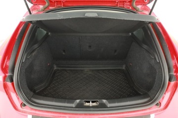 Volvo V40 II Cross Country Facelifting 2.0 T4 190KM 2018 Volvo V40 Cross Country 2.0 T4 AWD, Salon Polska, zdjęcie 10