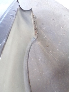 BLATNÍK LEVÝ PŘEDNÍ MERCEDES W209 CLK LAK 112