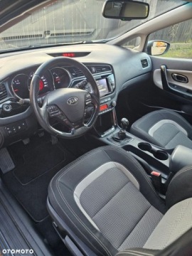 Kia Ceed II Kombi Facelifting 1.6 CRDi 136KM 2016 Kia Ceed Kia Ceed 1.6 CRDi 136 ISG Platinum Edition 1.6 Diesel 136KM, zdjęcie 13