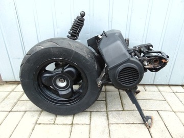 PEUGEOT TKR TREKKER 50 2T ДВИГАТЕЛЬ