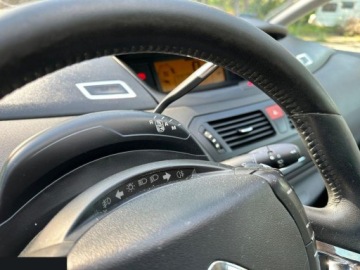 Citroen C4 Picasso I 1.6 HDi FAP 112KM 2011 Citroën C4 Picasso 1.6 HDi Selection MCP 112KM 2011r, zdjęcie 28