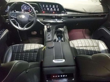 Cadillac Escalade III 2023 Cadillac Escalade 2023, 6.2L, 4x4, V SPORT, porysowany lakier 6.2 Benzyna, zdjęcie 7