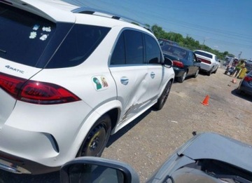 Mercedes GLE V167 2022 Mercedes-Benz GLE 2022, 2.0L, 4x4, od ubezpieczalni, zdjęcie 6