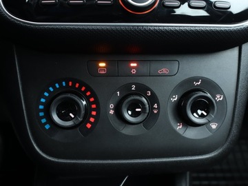 Fiat Punto Punto 2012 Hatchback 5d 1.4 77KM 2016 Fiat Punto 1.4, Salon Polska, Klima, zdjęcie 12