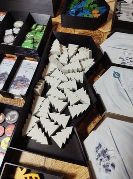 Frostpunk + красочные аксессуары-вставки