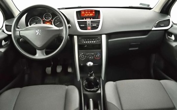 Peugeot 207 Hatchback 5d 1.6 HDi FAP 92KM 2011 Peugeot 207 1.6 Diesel Klimatyzacja Tempomat I..., zdjęcie 8