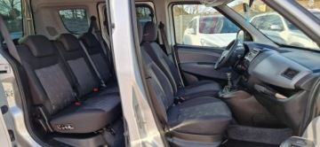 Opel Combo D Tour 1.6 CDTI 105KM 2014 Opel Combo Tour 1.6 CDTI, zdjęcie 31