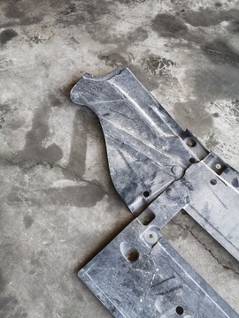 КРЫШКА ШАССИ AUDI A4 B6 ПРАВАЯ 8E0825208C