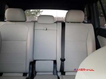 Volkswagen Tiguan II 2021 Volkswagen Tiguan 2021 r., 2,0L 4X4 SE 2.0 Benzyna 184KM, zdjęcie 9