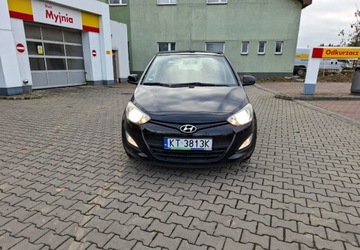 Hyundai i20 I Hatchback 5d Facelifting 1.2 DOHC 85KM 2014 Hyundai i20 Hyundai i20 LIFT Tarnow 1.2 Benzyna 86KM, zdjęcie 2