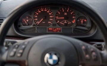 BMW Seria 3 E46 Sedan 2.0 318i 143KM 2003 BMW Seria 3 BMW Seria 3 2.0 Benzyna 143KM, zdjęcie 20