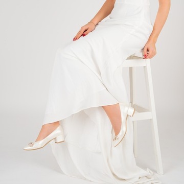 ТУФЛИ BRILU BLOCK С ДЕКОРОМ Слоновой кости 39