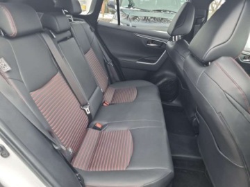 Toyota RAV4 V SUV Plug-In Facelifting 2.5 Hybrid Dynamic Force 306KM 2024 Toyota RAV4 2.5 Plug-In Hybrid Selection 4x4, VAT23, Gwarancja, 1 wlascici, zdjęcie 10