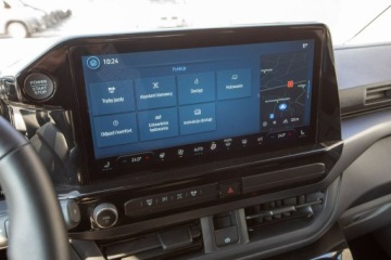 Ford Tourneo Custom II  L1 2.5 Plug-in Hybrid  232KM 2025 Ford Tourneo Custom SPORT 8-osób L1H1 2.5 PHEV, zdjęcie 18