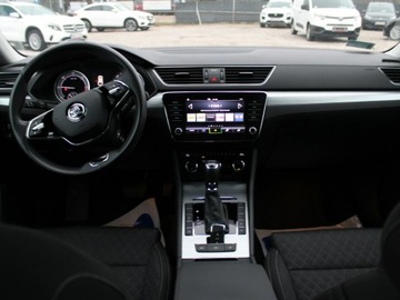 Skoda Superb III Kombi Facelifting 2.0 TDI SCR 200KM 2021 Škoda Superb Skoda Superb Ambition DSG Kamera, zdjęcie 18
