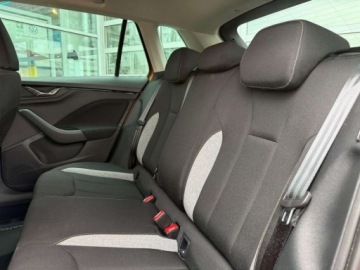 Skoda Kamiq Crossover Facelifting 1.0 TSI 115KM 2025 Skoda Kamiq 1.0TSI 115KM Selection Kamera NiskiPrzebieg ASO SalonPL FV23, zdjęcie 12
