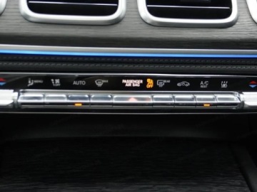 Mercedes GLE V167 SUV Facelifting 3.0 450d 367KM 2026 MERCEDES-BENZ GLE 450 d 4-Matic AMG Line 3.0 (367KM) 2026, zdjęcie 10