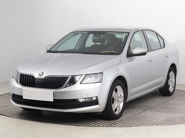 Skoda Octavia III Liftback Facelifting 1.6 TDI 115KM 2019 Skoda Octavia 1.6 TDI, Salon Polska, Klima, zdjęcie 1