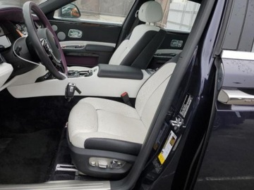 Rolls-Royce 2018 Rolls-Royce Ghost 2018 ROLLS-ROYCE GHOST silnik benzyna 6.6 L 6.6 Benzyna, zdjęcie 7