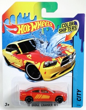 HOT WHEELS Auto Dodge Charger R/T Zmienia Kolor BHR20