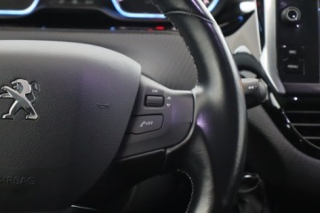 Peugeot 2008 I SUV Facelifting 1.2 PureTech 110KM 2018 Peugeot 2008 1.2 PureTech, 1. Właściciel, Skóra, zdjęcie 17