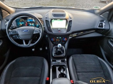 Ford Kuga II SUV Facelifting 2.0 TDCi 150KM 2017 Ford Kuga St-line Radar ACC Park Assist Pierwszy Wlasciciel 2.0 Diesel, zdjęcie 6