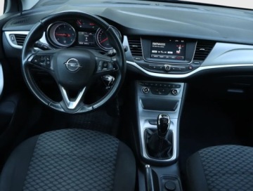 Opel Astra J GTC 1.6 CDTI Ecotec 110KM 2018 Opel Astra 1.6 CDTI, Salon Polska, Serwis ASO, zdjęcie 6