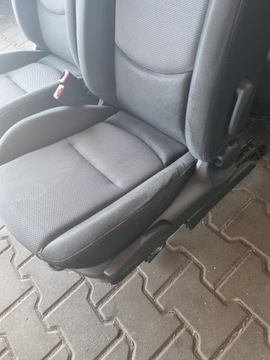 MAZDA 5 МЕСТ СИДЕНИЙ 7 ЧЕЛОВЕК