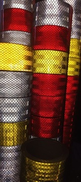 СВЕТООТРАЖАЮЩАЯ САМОКЛЕЯЩАЯСЯ ПРЕДУПРЕЖДАЮЩАЯ ЛЕНТА 5 м белая контурная нашивка