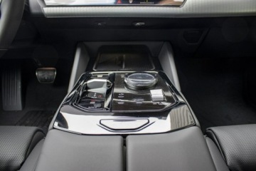 BMW Seria 5 G90-91 Touring 2.0 520d 197KM 2025 BMW 520 xDrive Limuzyna - Dostępny od ręki!, zdjęcie 18