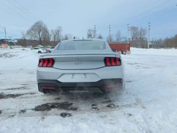 Ford Mustang VI Fastback Facelifting 5.0 Ti-VCT 450KM 2024 Ford Mustang Gt Premium Fastback 2024 5.0 Benzyna 450KM, zdjęcie 3