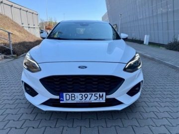 Ford Focus IV Hatchback 1.5 EcoBoost 150KM 2019 Ford Focus Full LedNaviAsystent ParkowaniaST-LINEFull OpcjaORYGINALNY LAKI, zdjęcie 1