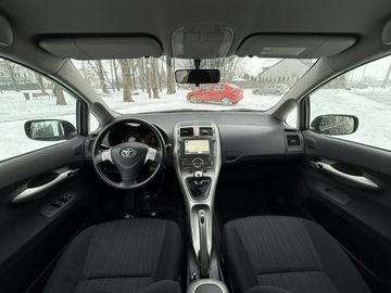 Toyota Auris I Hatchback 2.0 D-4D 125KM 2007 Toyota Auris 2.0D-4D 2007r Climatronic 5-Drzwi, zdjęcie 4