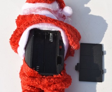 Танцующий Санта играет музыку 17 см.